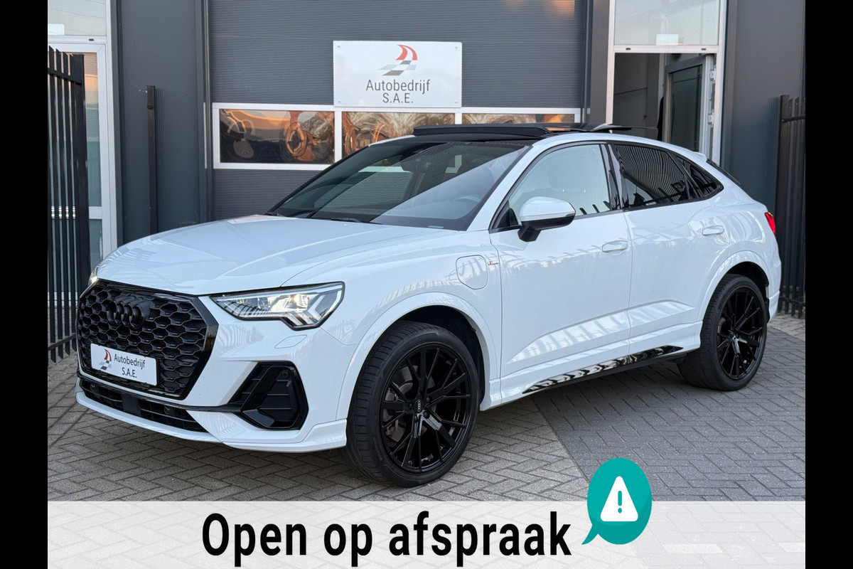 Audi Q3 Sportback 45 TFSI e 3x S-Line MATRIX PANO SFEER TREKHAAK KEYLESS