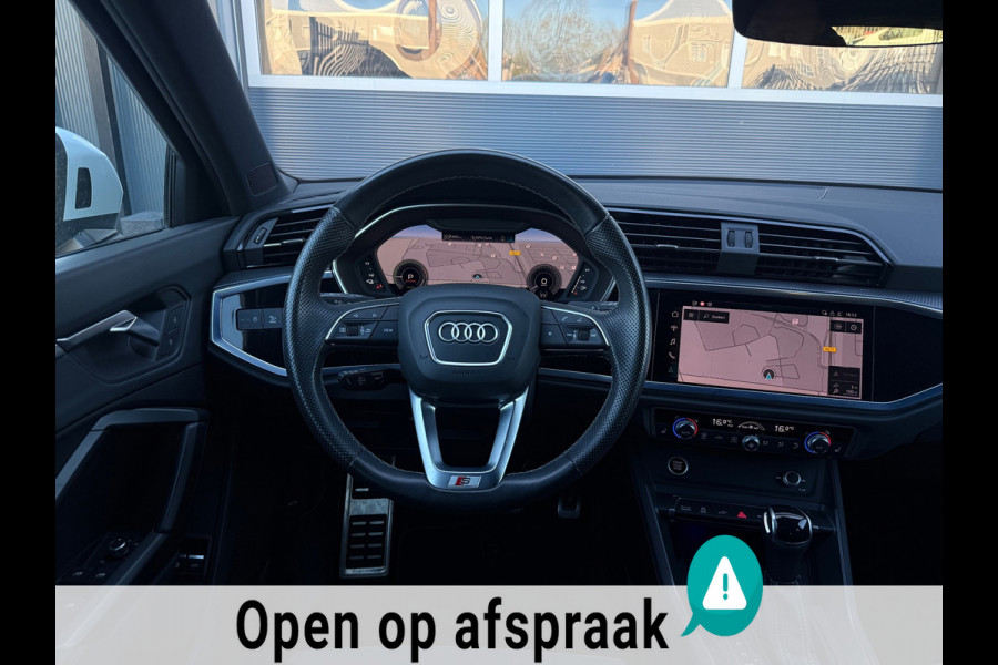 Audi Q3 Sportback 45 TFSI e 3x S-Line MATRIX PANO SFEER TREKHAAK KEYLESS