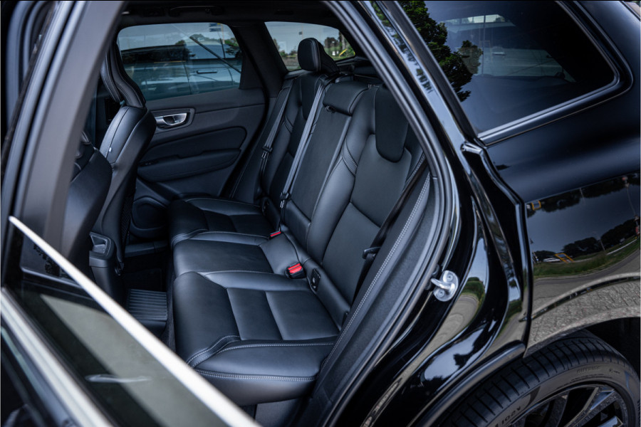 Volvo XC60 T6 Recharge Ultra Black Edition ** Facelift ** Trekhaak ** Harman/Kardon ** HUD ** Massage