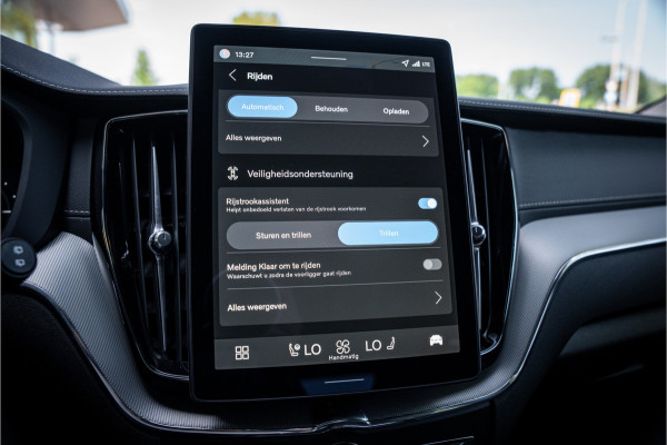 Volvo XC60 T6 Recharge Ultra Black Edition ** Facelift ** Trekhaak ** Harman/Kardon ** HUD ** Massage
