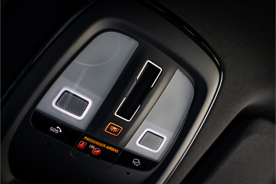 Volvo XC60 T6 Recharge Ultra Black Edition ** Facelift ** Trekhaak ** Harman/Kardon ** HUD ** Massage