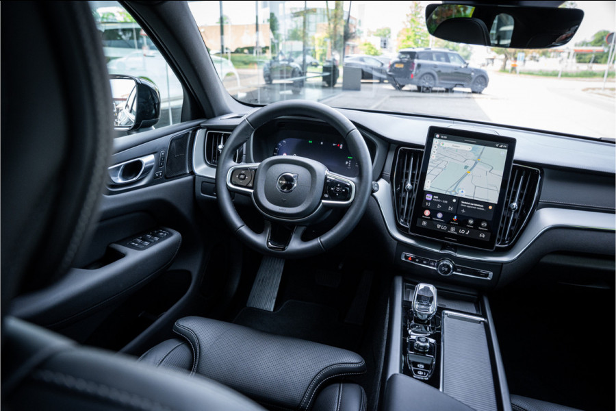 Volvo XC60 T6 Recharge Ultra Black Edition ** Facelift ** Trekhaak ** Harman/Kardon ** HUD ** Massage