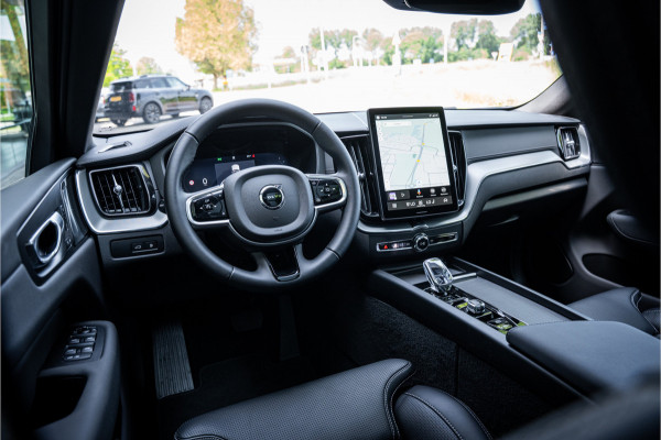 Volvo XC60 T6 Recharge Ultra Black Edition ** Facelift ** Trekhaak ** Harman/Kardon ** HUD ** Massage