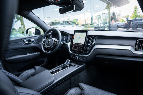 Volvo XC60 T6 Recharge Ultra Black Edition ** Facelift ** Trekhaak ** Harman/Kardon ** HUD ** Massage