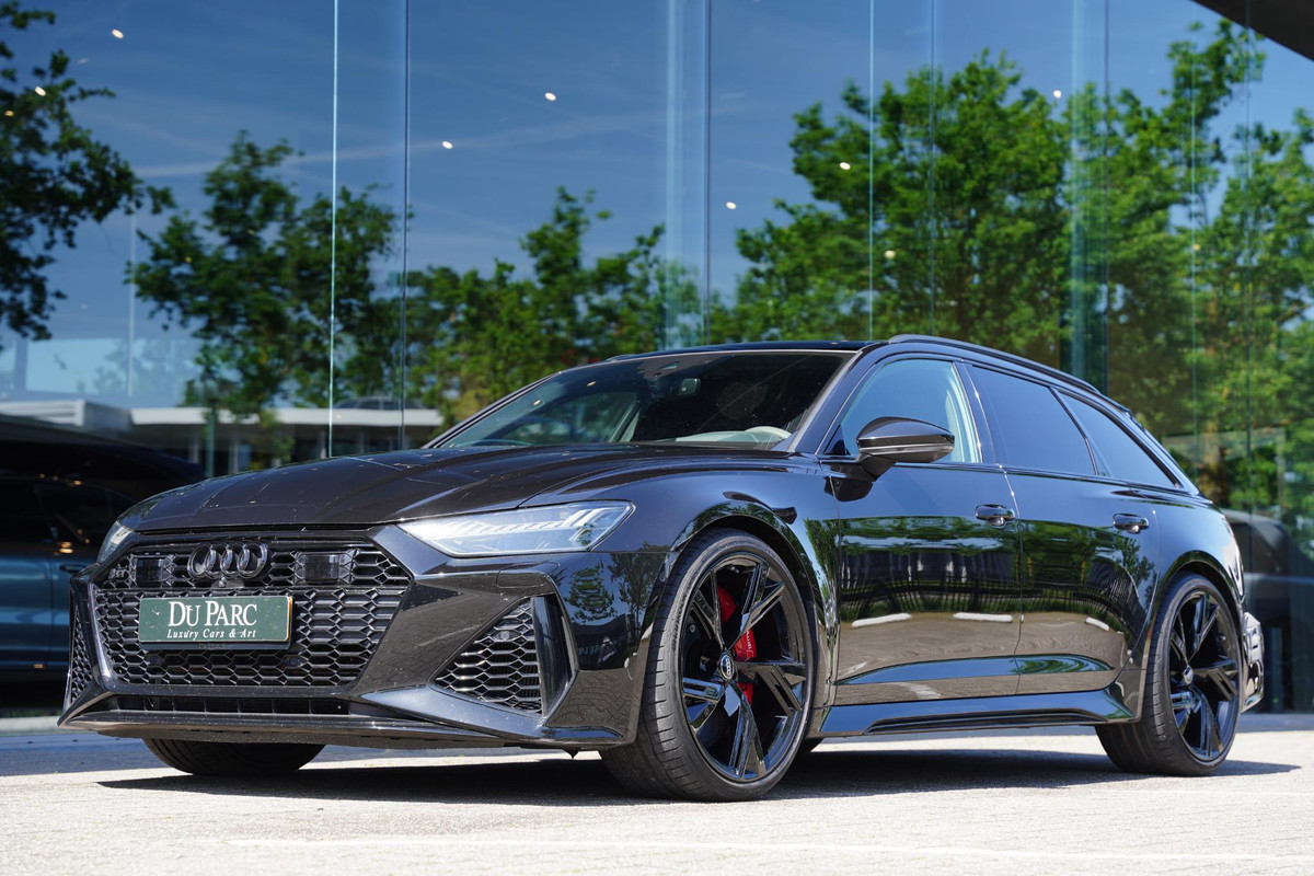 Audi RS6 Avant TFSI Quattro / Akrapovic / Dynamic Plus / Keramische Remmen
