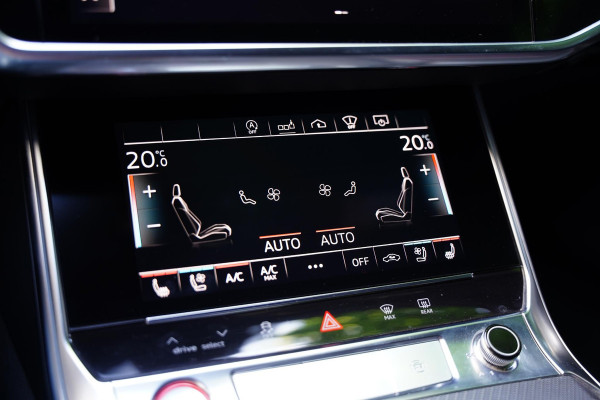 Audi RS6 Avant TFSI Quattro / Akrapovic / Dynamic Plus / Keramische Remmen
