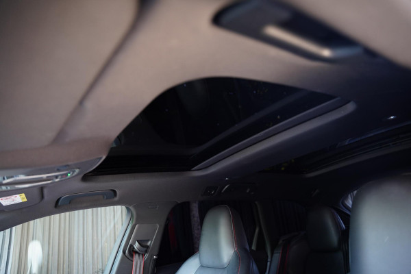 Audi RS6 Avant TFSI Quattro / Akrapovic / Dynamic Plus / Keramische Remmen