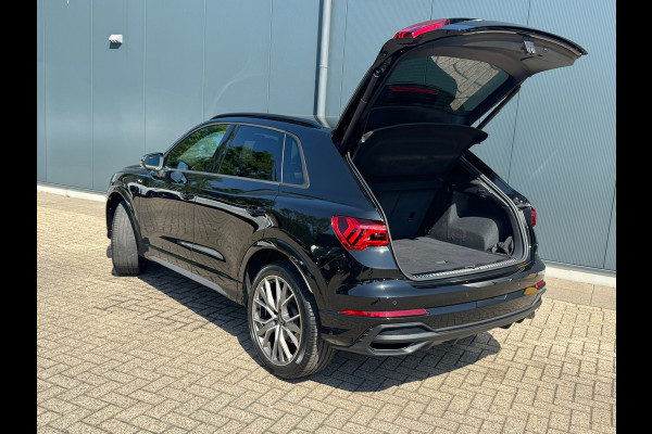 Audi Q3 1.4 plugin hybride * S-line * Camera * Side ass. *