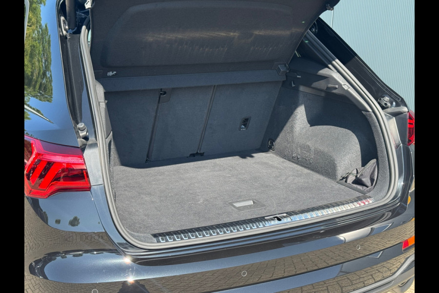 Audi Q3 1.4 plugin hybride * S-line * Camera * Side ass. *