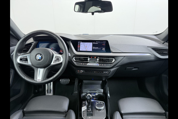 BMW 2 Serie Gran Coupé 218i Automaat M-Sport High Executive Panoramadak Live Cockpit Apple Carplay Android Auto Camera Navi Ecc Cruise Contr Privacy Glas Led Achteruitrijassistent Regen-Lichtsensor Hifi-Systeem DAB Dealeronderhouden 1e Eigenaar Origineel Nederlandse Auto
