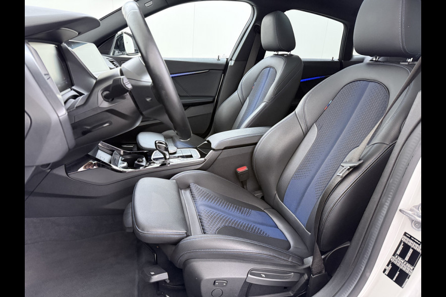 BMW 2 Serie Gran Coupé 218i Automaat M-Sport High Executive Panoramadak Live Cockpit Apple Carplay Android Auto Camera Navi Ecc Cruise Contr Privacy Glas Led Achteruitrijassistent Regen-Lichtsensor Hifi-Systeem DAB Dealeronderhouden 1e Eigenaar Origineel Nederlandse Auto