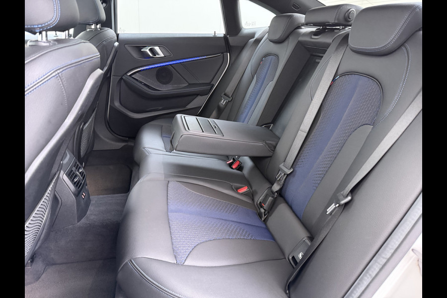 BMW 2 Serie Gran Coupé 218i Automaat M-Sport High Executive Panoramadak Live Cockpit Apple Carplay Android Auto Camera Navi Ecc Cruise Contr Privacy Glas Led Achteruitrijassistent Regen-Lichtsensor Hifi-Systeem DAB Dealeronderhouden 1e Eigenaar Origineel Nederlandse Auto