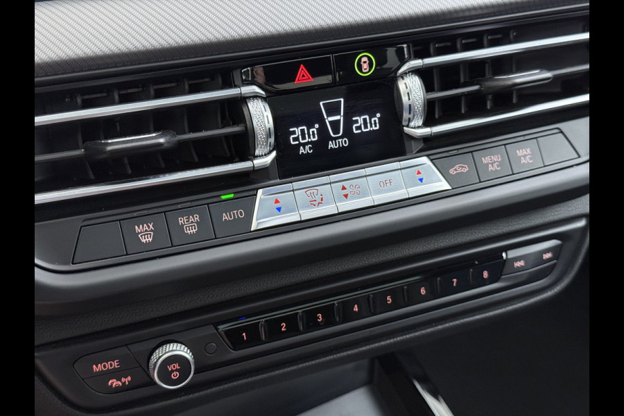 BMW 2 Serie Gran Coupé 218i Automaat M-Sport High Executive Panoramadak Live Cockpit Apple Carplay Android Auto Camera Navi Ecc Cruise Contr Privacy Glas Led Achteruitrijassistent Regen-Lichtsensor Hifi-Systeem DAB Dealeronderhouden 1e Eigenaar Origineel Nederlandse Auto