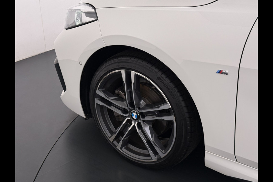 BMW 2 Serie Gran Coupé 218i Automaat M-Sport High Executive Panoramadak Live Cockpit Apple Carplay Android Auto Camera Navi Ecc Cruise Contr Privacy Glas Led Achteruitrijassistent Regen-Lichtsensor Hifi-Systeem DAB Dealeronderhouden 1e Eigenaar Origineel Nederlandse Auto