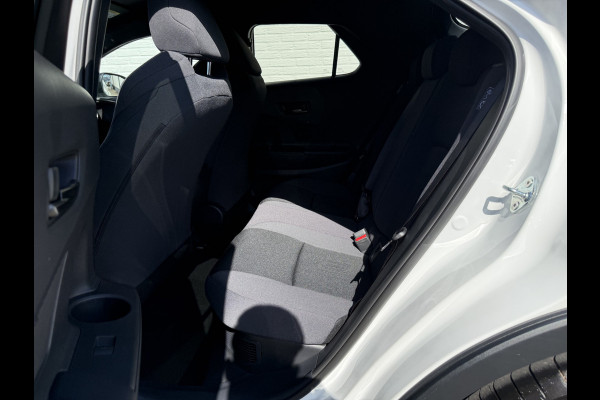 Toyota C-HR 1.8 Hybrid 140 Dynamic | ACC | CarPlay | Camera | Keyless | 18 inch