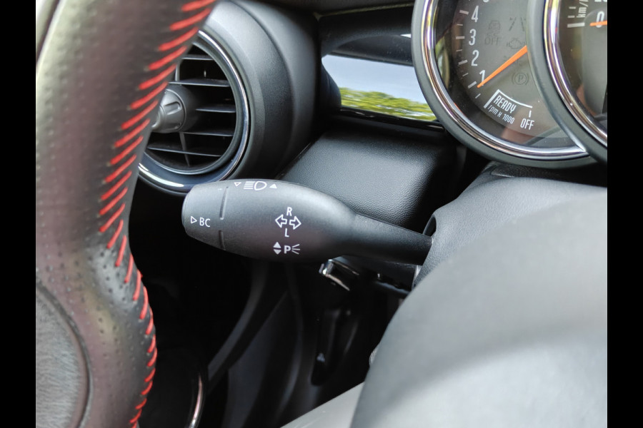 MINI Cabrio 1.5 Cooper / HUD / Carplay / Cruise / leder / Verw. Stoelen / H&K