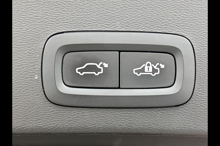 Volvo XC40 1.5 T4 Plug-in hybrid Essential Bright CAMERA | EL-ACHTERKLEP | NAVI