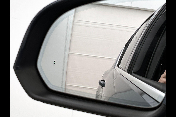 Volvo XC40 1.5 T4 Plug-in hybrid Essential Bright CAMERA | EL-ACHTERKLEP | NAVI