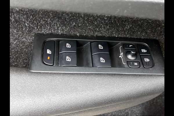 Volvo XC40 1.5 T4 Plug-in hybrid Essential Bright CAMERA | EL-ACHTERKLEP | NAVI