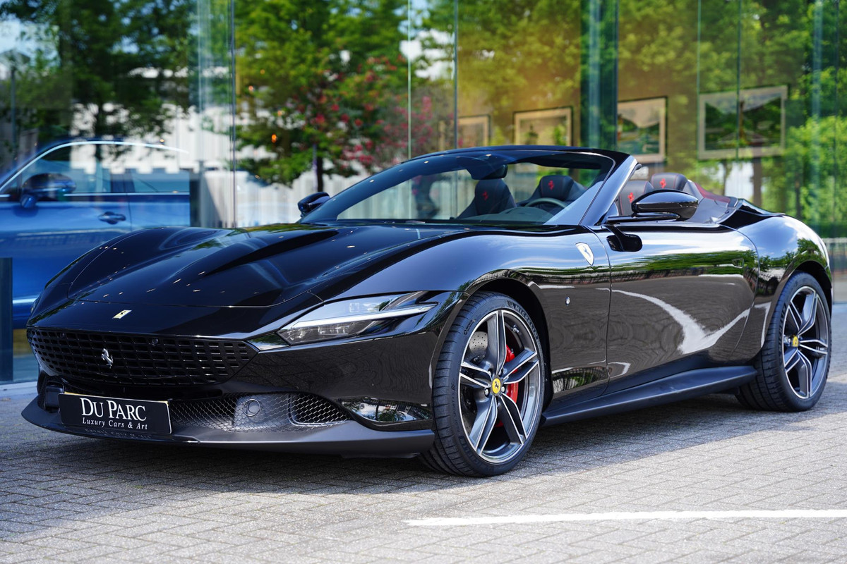 Ferrari Roma Spider 3.9 V8 Nero Stellato