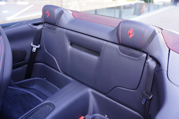 Ferrari Roma Spider 3.9 V8 Nero Stellato