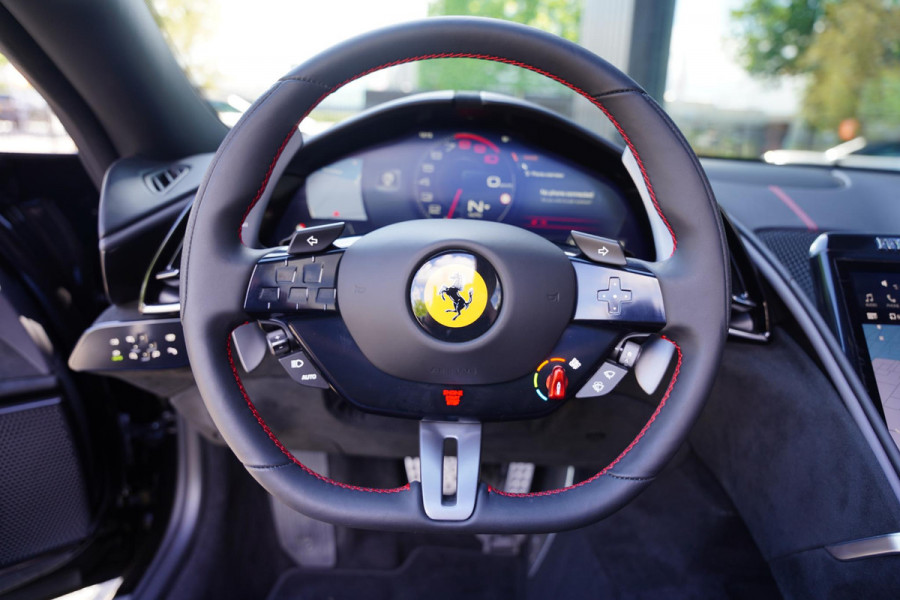 Ferrari Roma Spider 3.9 V8 Nero Stellato