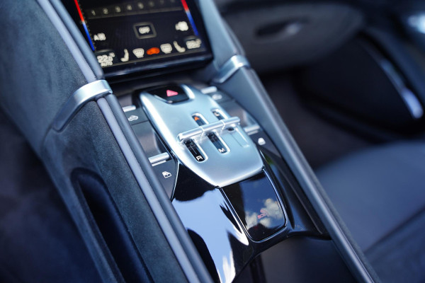 Ferrari Roma Spider 3.9 V8 Nero Stellato