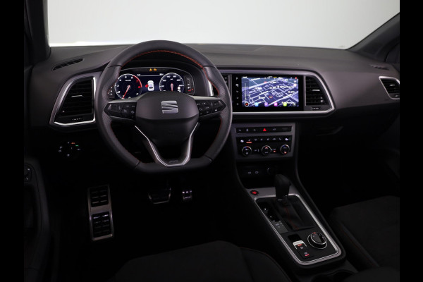 Seat Ateca 1.5 TSI FR Business Intense | Safe And Driving Pack XL | Velgen: 'Exclusive Cosmo Grey', 19 inch | Magic Black Metallic | Draadloze Carplay