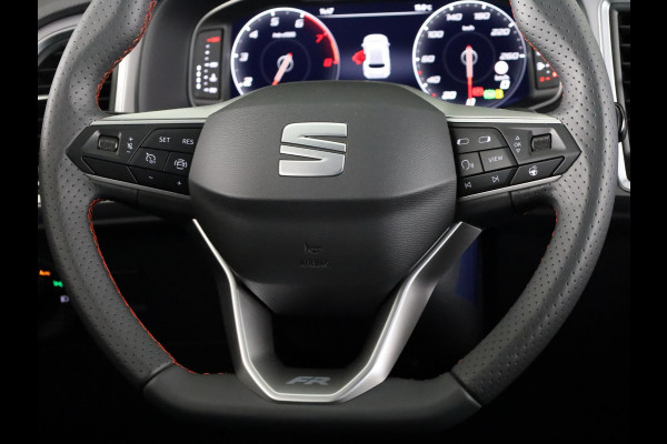 Seat Ateca 1.5 TSI FR Business Intense | Safe And Driving Pack XL | Velgen: 'Exclusive Cosmo Grey', 19 inch | Magic Black Metallic | Draadloze Carplay