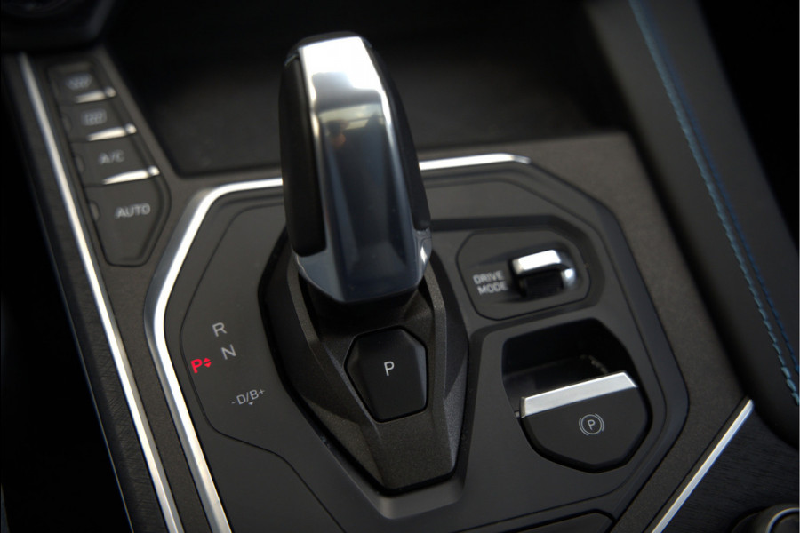 Lynk & Co 01 1.5 | Panoramadak | Stoelverwarming | Keyless | Apple Carplay | Adaptive Cruise Control | Infinity | Navigatie | Camera | Parkeersensoren | SOH 94,2%