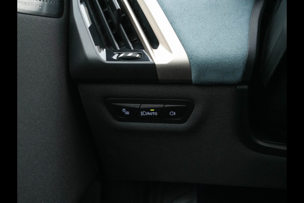 BMW iX xDrive40 Business Edition Plus 77 kWh [ 3-Fase ] {SOH-100%} (INCL-BTW) *PANO | HEAD-UP | TOPVIEW | MASSAGE | LASER-LIGHT | MEMORY-PACK | BOWERS&WILKINS | BLINDSPOT | WIDESCREEN-COCKPIT | HEATED-COMFORTSEATS | DAB | AMBIENTLIGHT | NAVI-FULLMAP | 20''AL