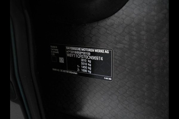 BMW iX xDrive40 Business Edition Plus 77 kWh [ 3-Fase ] {SOH-100%} (INCL-BTW) *PANO | HEAD-UP | TOPVIEW | MASSAGE | LASER-LIGHT | MEMORY-PACK | BOWERS&WILKINS | BLINDSPOT | WIDESCREEN-COCKPIT | HEATED-COMFORTSEATS | DAB | AMBIENTLIGHT | NAVI-FULLMAP | 20''AL
