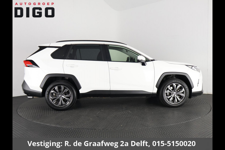 Toyota RAV4 2.5 Hybrid AWD Dynamic Luxury | Trekhaak | Trekgewicht 1650kg | Stuur-/Stoelverwarming | Parkeersensoren Voor & Achter |