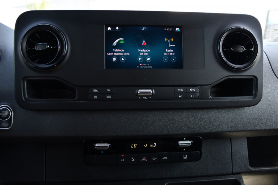 Mercedes-Benz Sprinter 317 1.9 CDI L2H2 DC PB Edition Camera, Cruise, Carplay, 170pk, LED, 3500kg Trekhaak, Automaat, Sensoren, Multimedia, Uniek!