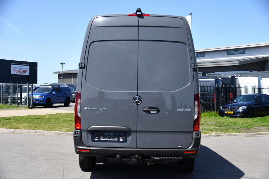Mercedes-Benz Sprinter 317 1.9 CDI L2H2 DC PB Edition Camera, Cruise, Carplay, 170pk, LED, 3500kg Trekhaak, Automaat, Sensoren, Multimedia, Uniek!