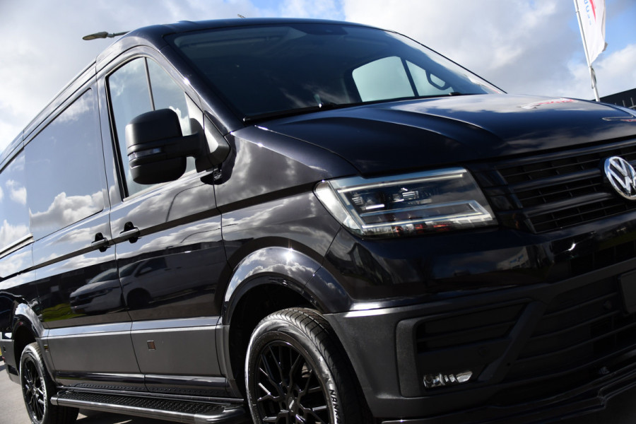 Volkswagen Crafter 35 2.0 TDI L3H2 DC Black Edition Cruise, Camera, Carplay, LED, Clima, Voorruit verwarming, Automaat, 7 Zits, Uniek!