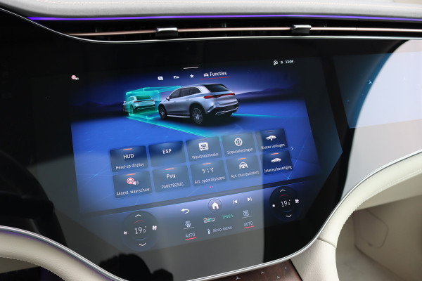 Mercedes-Benz EQS SUV 450+ AMG Line 108 kWh | Luchtvering | Hyperscreen | Achterasbesturing | Massage | Distronic+ | Entertainment Achter | Massage | Burmester | Verwarmd Stuurwiel | Tablet | HUD |