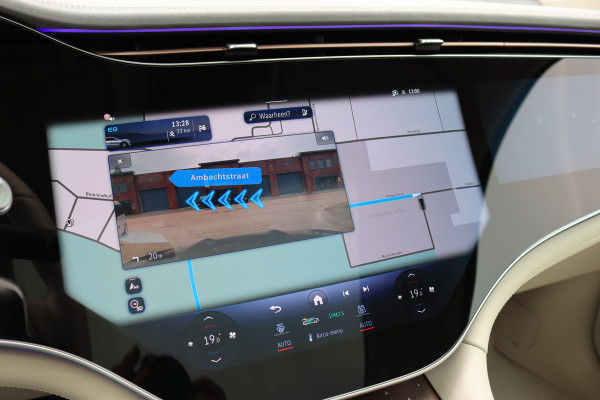Mercedes-Benz EQS SUV 450+ AMG Line 108 kWh | Luchtvering | Hyperscreen | Achterasbesturing | Massage | Distronic+ | Entertainment Achter | Massage | Burmester | Verwarmd Stuurwiel | Tablet | HUD |