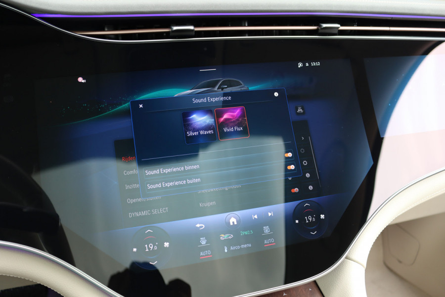 Mercedes-Benz EQS SUV 450+ AMG Line 108 kWh | Luchtvering | Hyperscreen | Achterasbesturing | Massage | Distronic+ | Entertainment Achter | Massage | Burmester | Verwarmd Stuurwiel | Tablet | HUD |