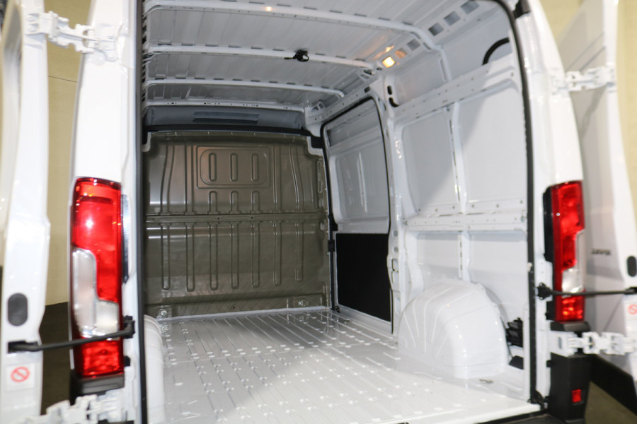 Citroën Jumper 2.2 BlueHDi 140 S&S L2 H2 3.5t Automaat (wordt verwacht)