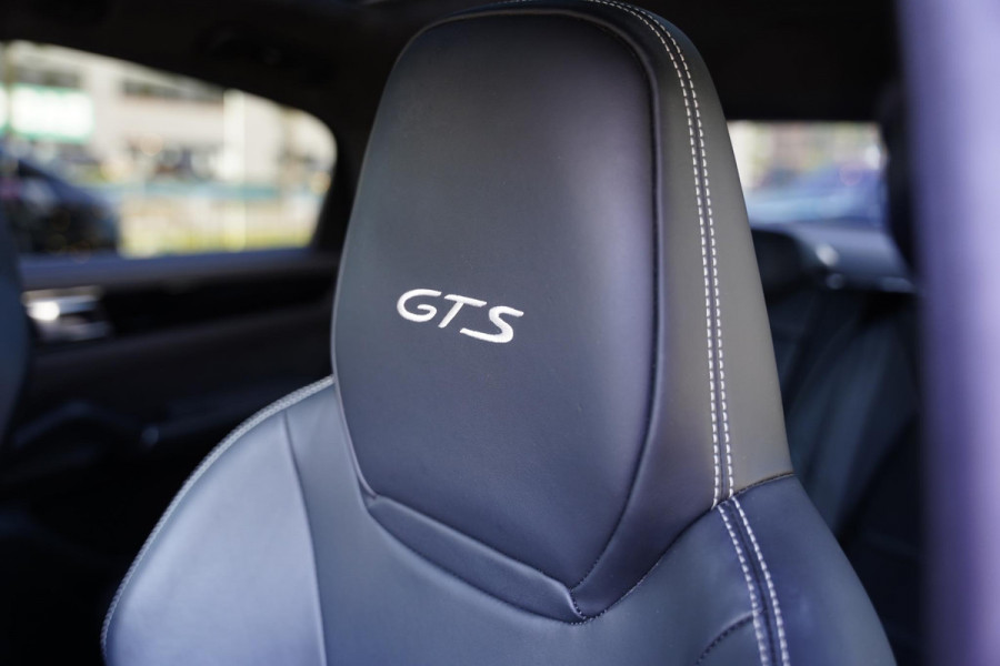 Porsche Cayenne Coupé 4.0 GTS P.T.S. Goodwood Green