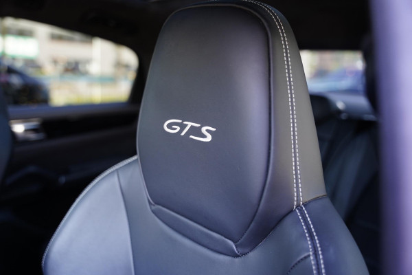 Porsche Cayenne Coupé 4.0 GTS P.T.S. Goodwood Green