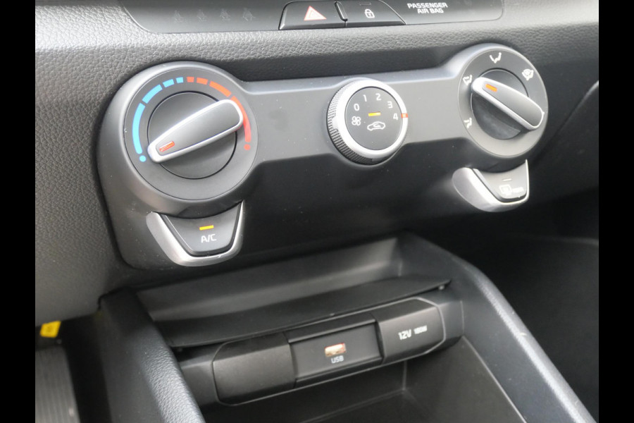 Kia Stonic 1.0 T-GDi MHEV DynamicLine | Cruise | Carplay | Navi | Camera | Airco |