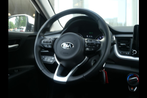 Kia Stonic 1.0 T-GDi MHEV DynamicLine | Trekhaak | Allseason | Cruise | Carplay | Camera |