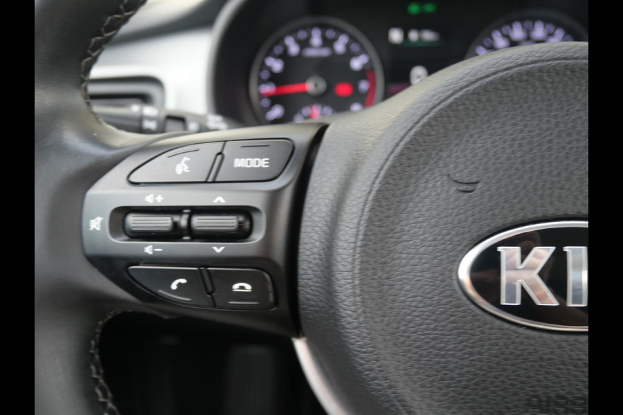 Kia Stonic 1.0 T-GDi MHEV DynamicLine | Trekhaak | Allseason | Cruise | Carplay | Camera |