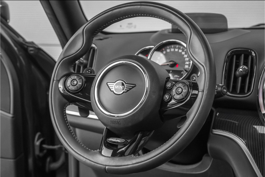 MINI Countryman 2.0 Cooper S JCW Pack Pano H/K Camera 19"