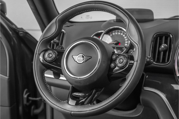 MINI Countryman 2.0 Cooper S JCW Pack Pano H/K Camera 19"