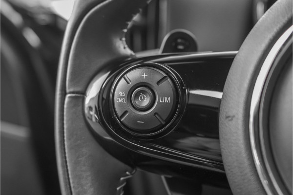 MINI Countryman 2.0 Cooper S JCW Pack Pano H/K Camera 19"