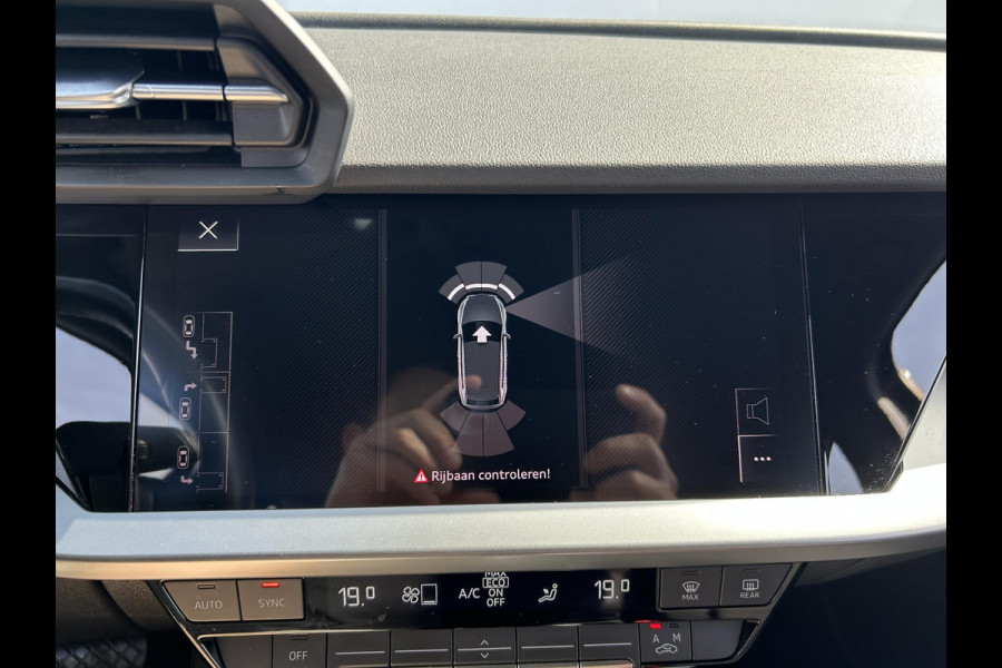 Audi A3 Sportback 30 TFSI Pro Line NL-AUTO | PDC | CARPLAY