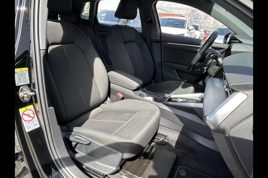 Audi A3 Sportback 30 TFSI Pro Line NL-AUTO | PDC | CARPLAY